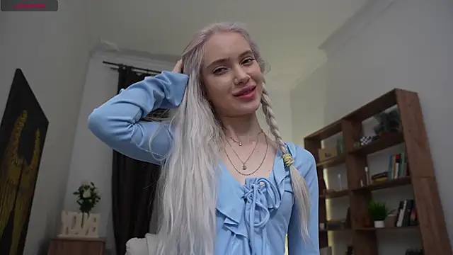 KristalCrowner webcam