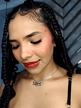 Scarlett-Banner webcam