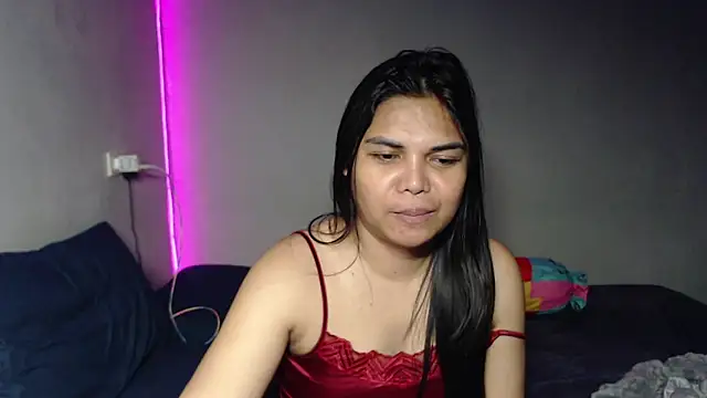 yourhotasiantrann webcam
