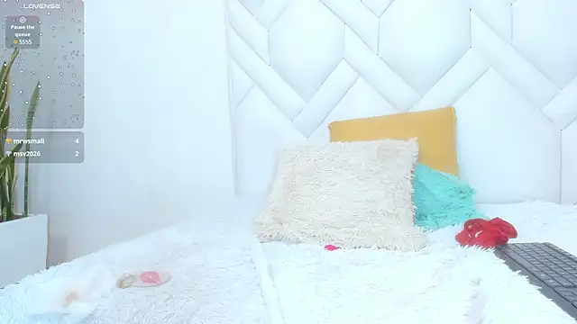 Cleopatra_Trans webcam