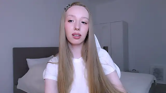 Luna_insniity webcam