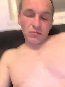 AttractiveSilk5 webcam