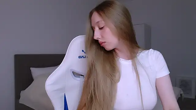 Luna_insniity webcam