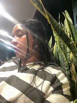 pretty_isadora (F young) - Silence, people nearby #public   #pussy