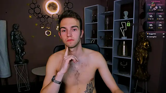 astren_villo (Ask my age) - Take off T-shirt