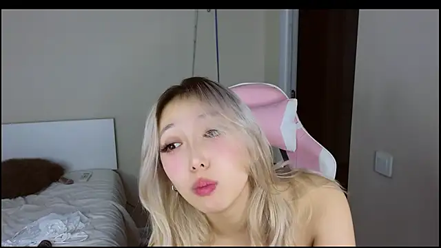 jasmilee (F young) - Pussy Play x3min lovense control