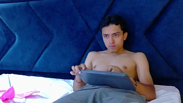 samantha_and_williams - Samantha_and_williams's free webcam - UK Sex Cams