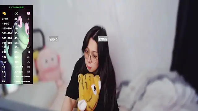 美女Xiao_Yi_0814在线直播