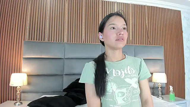 Sophie_Calloway webcam