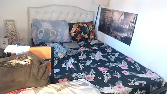 NinaDOM4CUM live sex cam