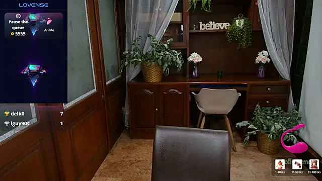 VictoriaHenao webcam