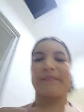 Pretty_Julieta webcam