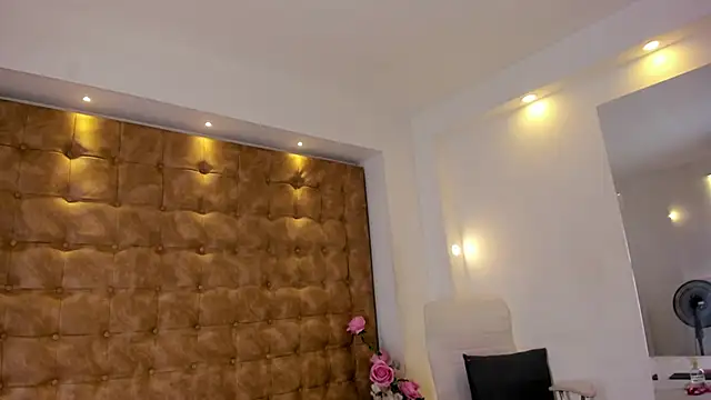 violet_giraldo webcam