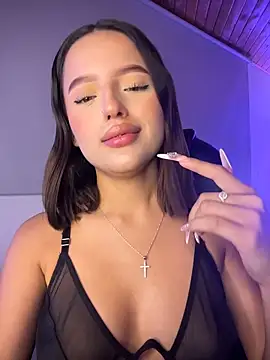 Sofia18_pinkk webcam