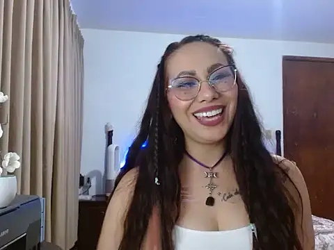AloLovely_ webcam