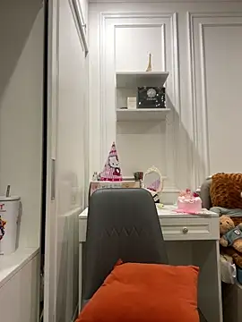 Queen-of-Love's room