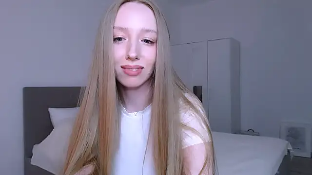 Luna_insniity webcam