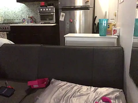 littyleesh1 - Littyleesh1's free webcam - UK Sex Cams