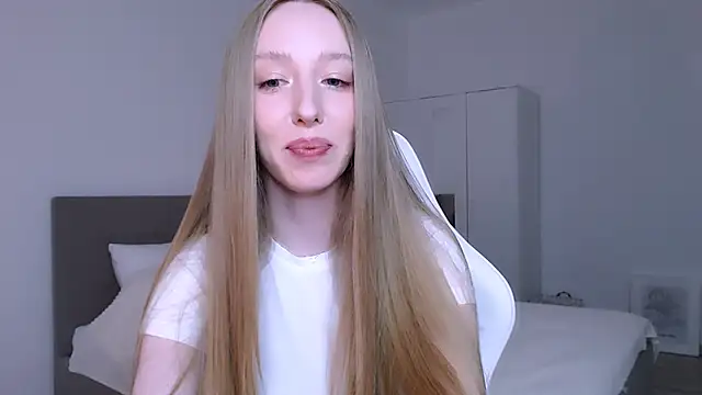 Luna_insniity webcam