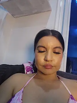 Pretty_Julieta webcam