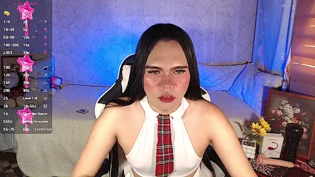 SweetSurrender_ webcam