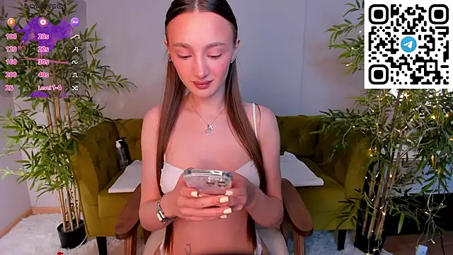 miiss__lulu - Miiss__lulu's free webcam - UK Sex Cams