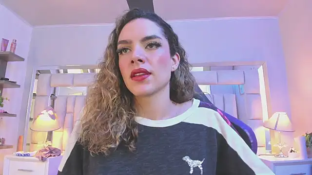 mariiahneedles webcam