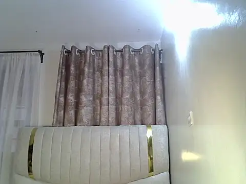 pretty_hearty webcam