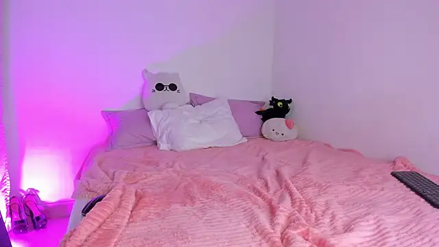 emily__walker webcam