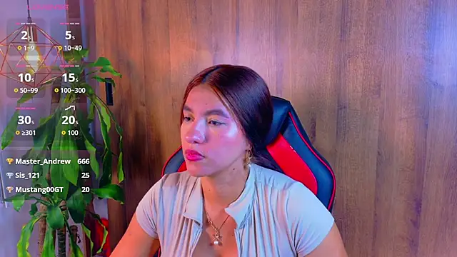 Victoria_Rous webcam