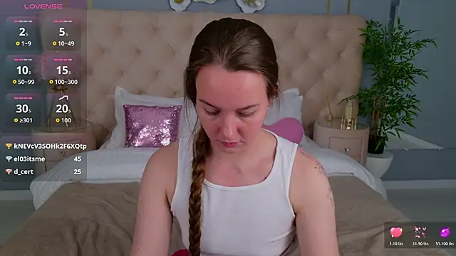 janicecollins - JaniceCollins's free webcam - UK Sex Cams