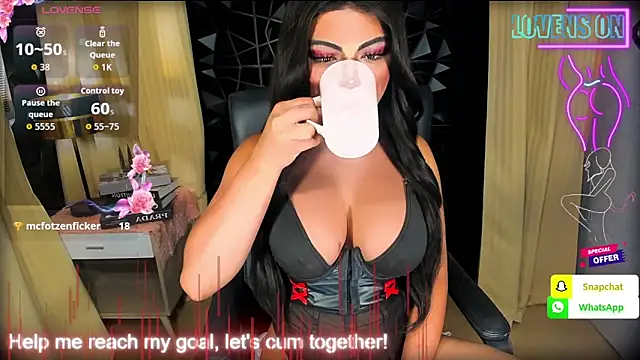 BarbieHugeCockTS webcam