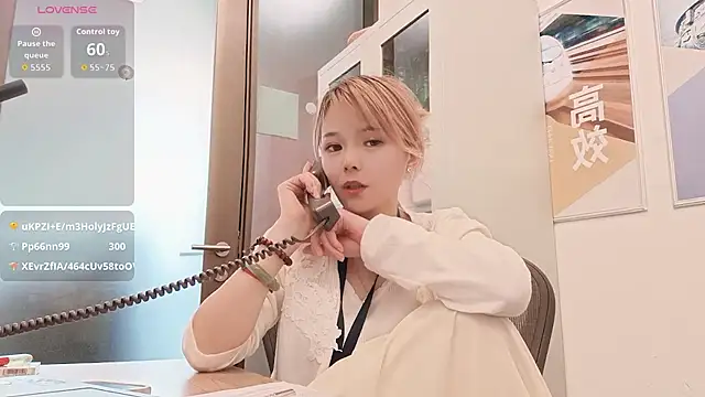 美女KKMM168在线直播