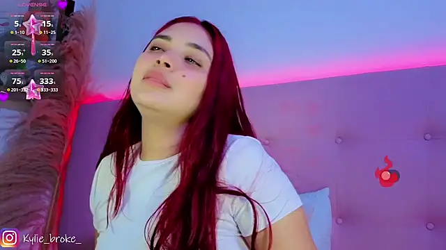 Kylie_brokee webcam