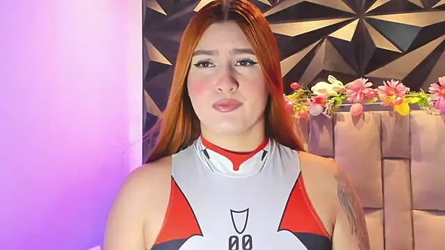 megan_whitee__ webcam