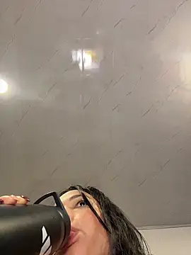 SQUIRTINGQUEEN11 webcam