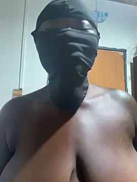 Webcam Model (sweet1111)  is live.Free join now!