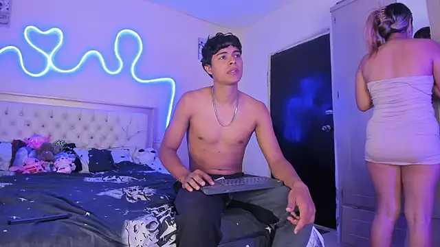 dafnezahiraa_ webcam