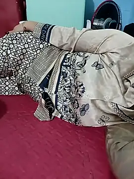 Emily-lonelyy webcam