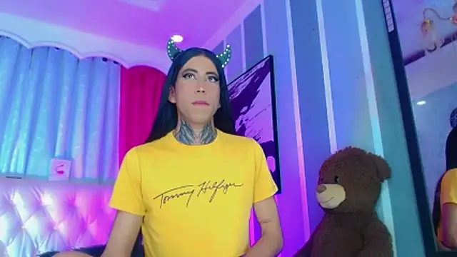 Julia_Bulette1 webcam