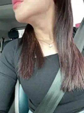 美女zhizhibaobei在线直播