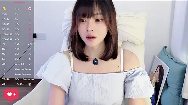 美女peachy_kiss在线直播