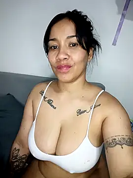 violettaa_millerss webcam