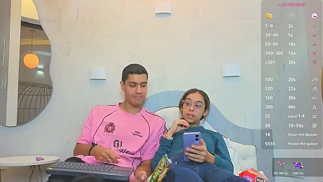 bastian_and_samantha webcam