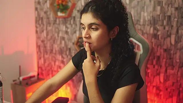 bonniie_98_ - Bonniie_98_'s free webcam