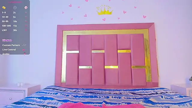 PenelopeBoobss webcam