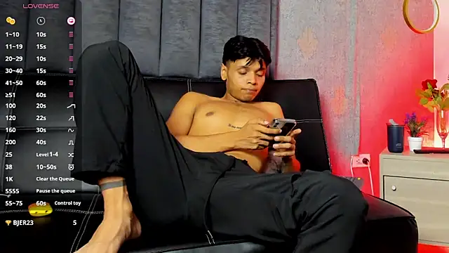 Alejandroo_Montenegro webcam