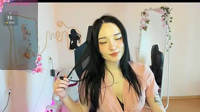 AliceeinWonderlanddd webcam