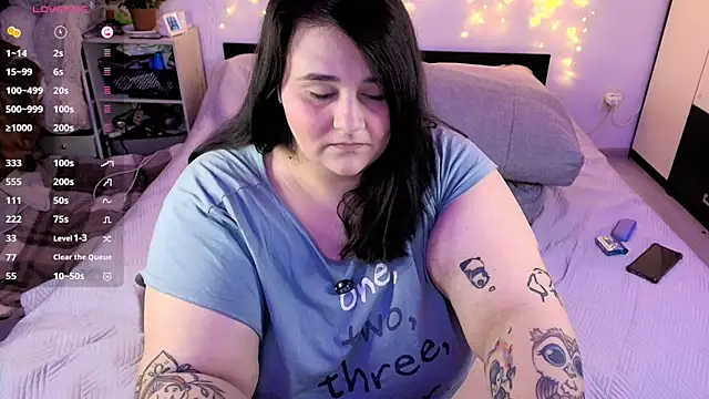 naughtykiss - Naughtykiss's free webcam - UK Sex Cams