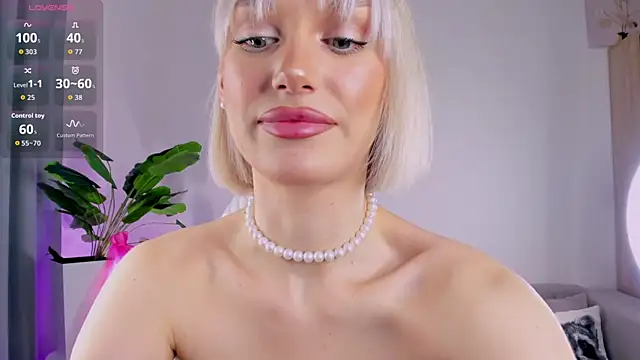 Ice_Strawberry webcam